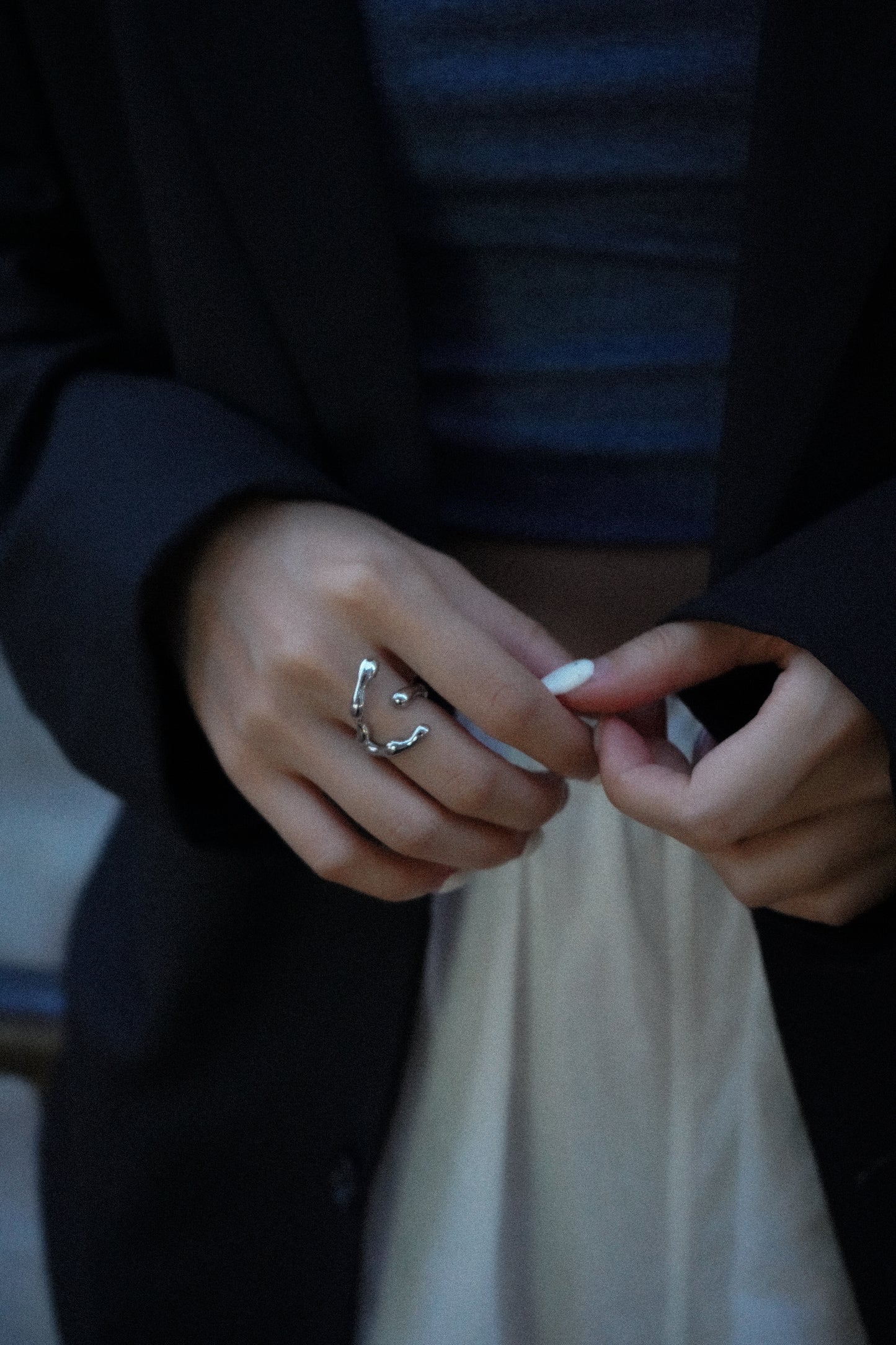 Irregular Hugging Ring